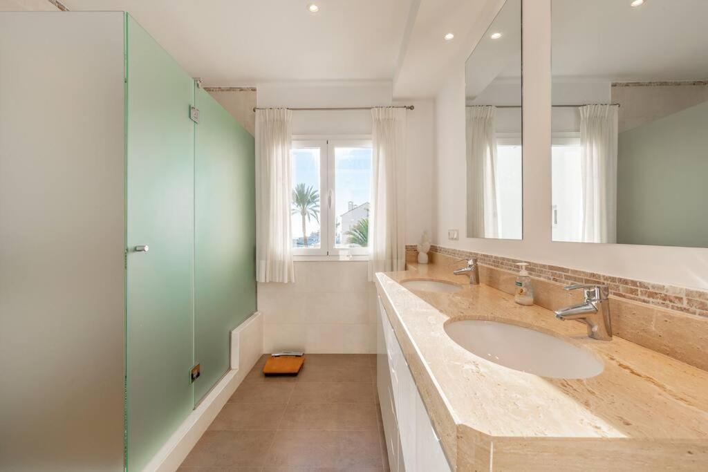 Bright Elegant 3Bdr Apartment In Puerto Banus Марбелья Экстерьер фото